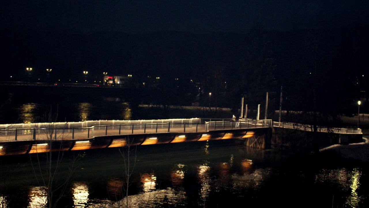 Hotel Holiday In Bihać Exterior foto