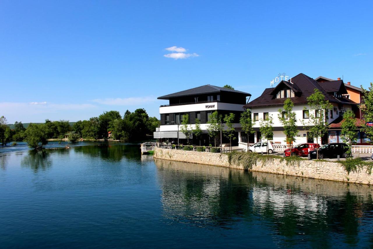 Hotel Holiday In Bihać Exterior foto